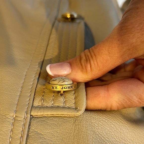 BRAND NEW!  St. John Sport beige leather button down jacket Sz. M - Picture 4 of 10